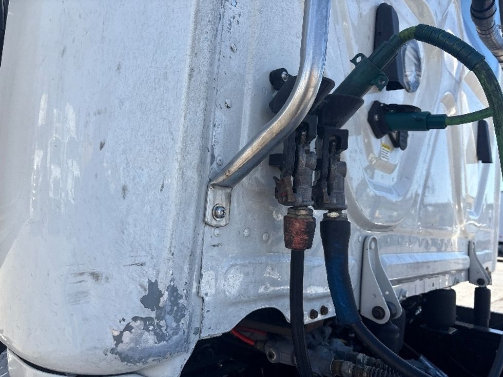 Day Cab Tractor-Heavy Duty Tractors-Freightliner-2020-T11664ST-West Sacramento-CA-504,065\n\t\tmiles-$ 43,500 - Image 18