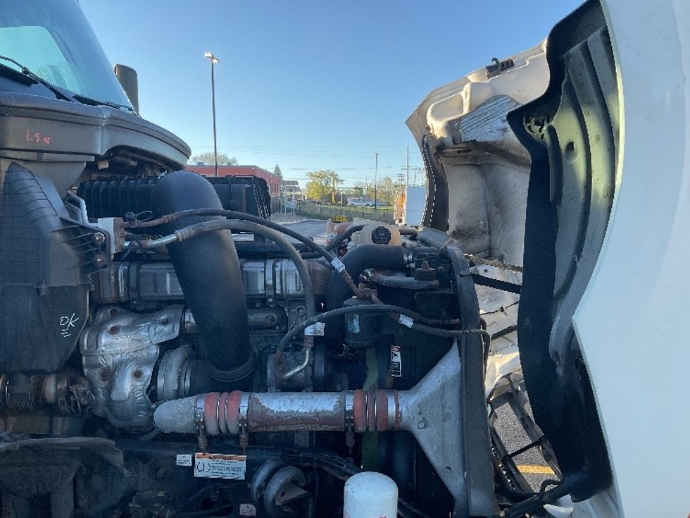 Day Cab Tractor-Heavy Duty Tractors-Freightliner-2020-T12642ST-Akron-OH-642,892\n\t\tmiles-$ 25,500 - Image 12
