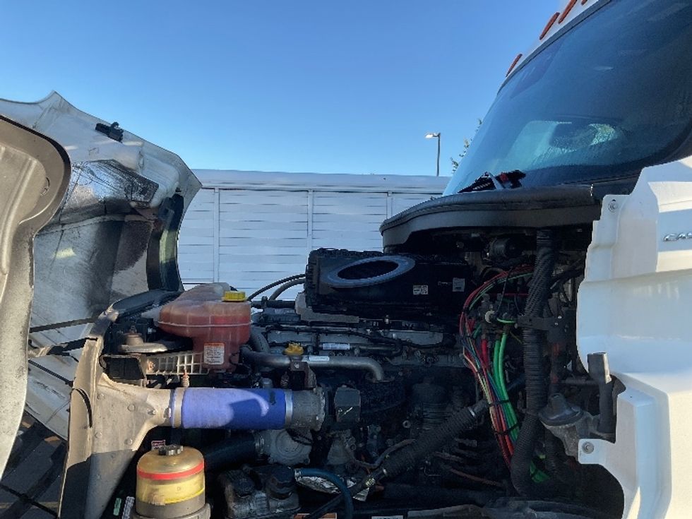 Day Cab Tractor-Heavy Duty Tractors-Freightliner-2020-T12642ST-Akron-OH-642,892\n\t\tmiles-$ 25,500 - Image 13