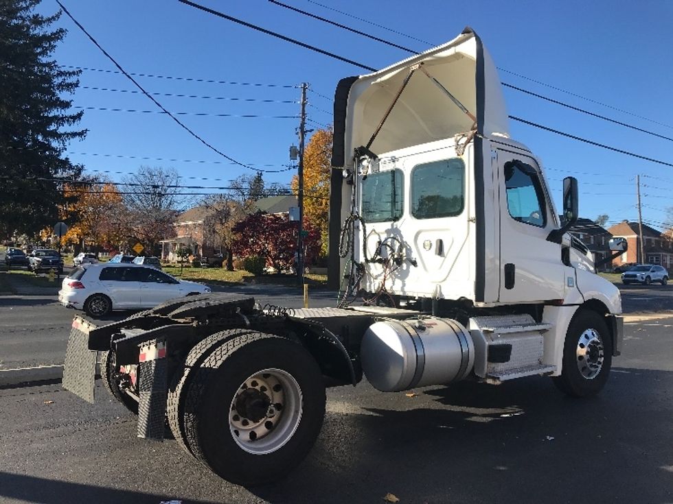 Day Cab Tractor-Heavy Duty Tractors-Freightliner-2020-T12642ST-Allentown-PA-597,994\n\t\tmiles-$ 25,500 - Image 7