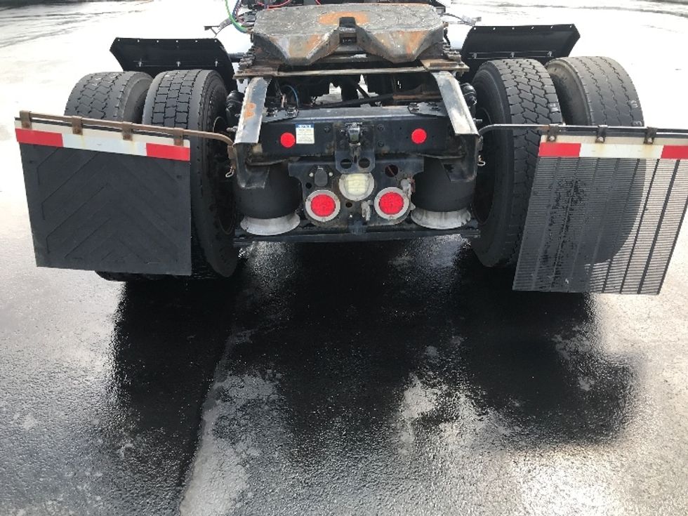 Day Cab Tractor-Heavy Duty Tractors-Freightliner-2020-T12642ST-Allentown-PA-650,796\n\t\tmiles-$ 27,000 - Image 17