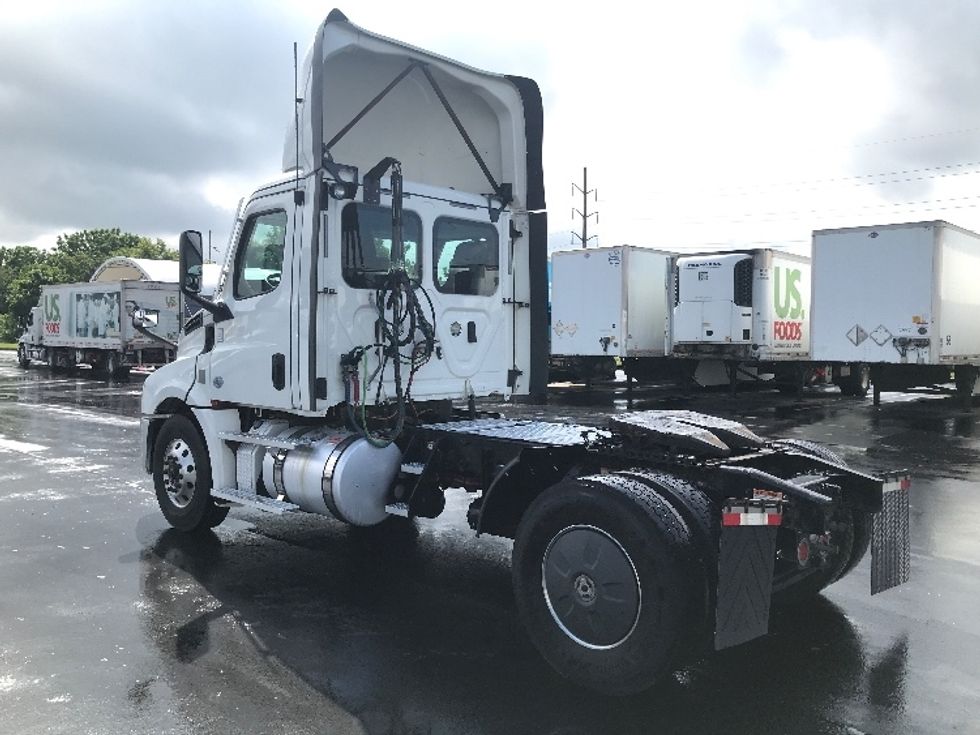 Day Cab Tractor-Heavy Duty Tractors-Freightliner-2020-T12642ST-Allentown-PA-650,796\n\t\tmiles-$ 27,000 - Image 5