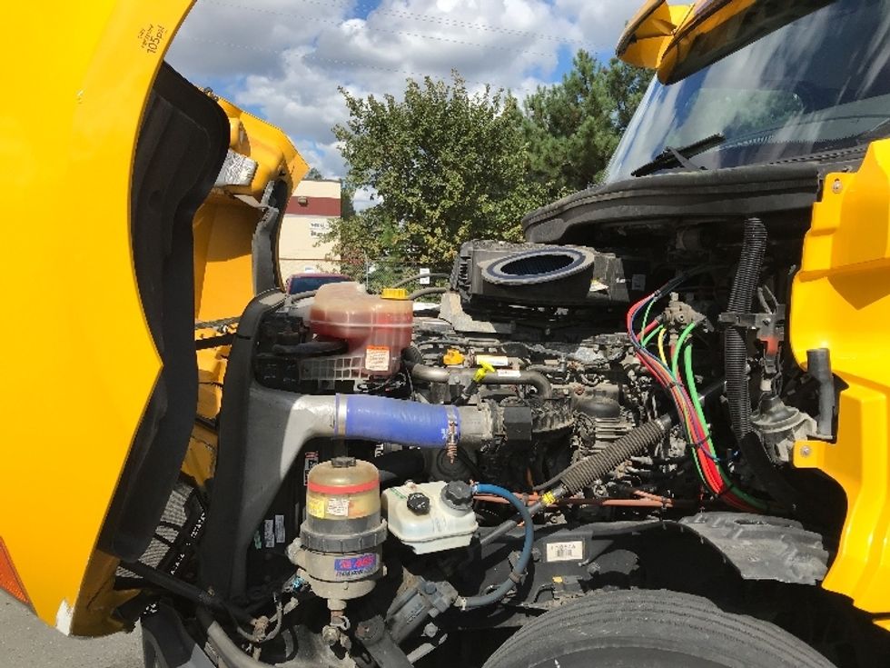 Day Cab Tractor-Heavy Duty Tractors-Freightliner-2020-T12642ST-Ashland-VA-252,025\n\t\tmiles-$ 45,750 - Image 15