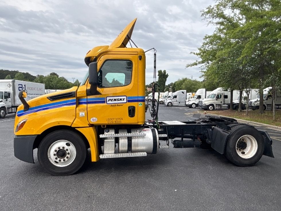Day Cab Tractor-Heavy Duty Tractors-Freightliner-2020-T12642ST-Atlanta (Forest Park)-GA-206,942\n\t\tmiles-$ 45,250 - Image 4