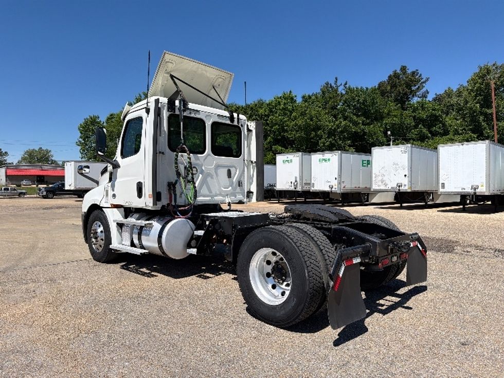 Day Cab Tractor-Heavy Duty Tractors-Freightliner-2020-T12642ST-Belden-MS-237,065\n\t\tmiles-$ 52,000 - Image 5