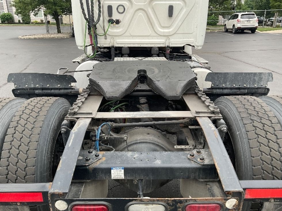 Day Cab Tractor-Heavy Duty Tractors-Freightliner-2020-T12642ST-Bethlehem-PA-251,960\n\t\tmiles-$ 48,000 - Image 6
