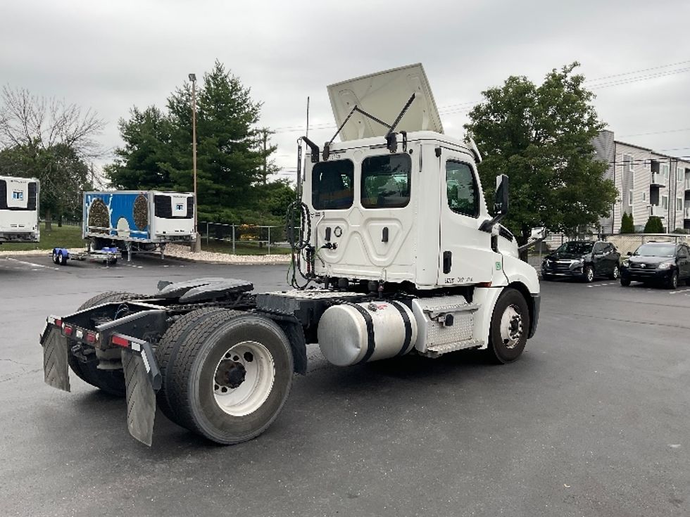 Day Cab Tractor-Heavy Duty Tractors-Freightliner-2020-T12642ST-Bethlehem-PA-251,960\n\t\tmiles-$ 48,000 - Image 7