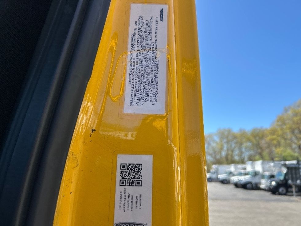 Day Cab Tractor-Heavy Duty Tractors-Freightliner-2020-T12642ST-Braintree-MA-376,469\n\t\tmiles-$ 35,000 - Image 17