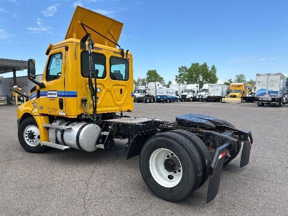 Day Cab Tractor-Heavy Duty Tractors-Freightliner-2020-T12642ST-Brooklyn Park-MN-187,574\n\t\tmiles-$ 45,000 - Image 5