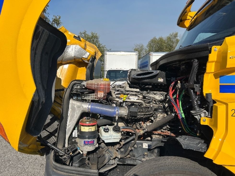 Day Cab Tractor-Heavy Duty Tractors-Freightliner-2020-T12642ST-Burnaby-BC-164,652\n\t\tkm-$ 54,500 - Image 16
