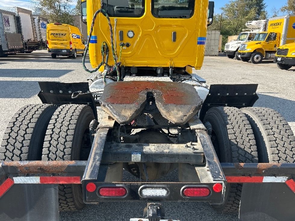 Day Cab Tractor-Heavy Duty Tractors-Freightliner-2020-T12642ST-Burnaby-BC-164,652\n\t\tkm-$ 54,500 - Image 6