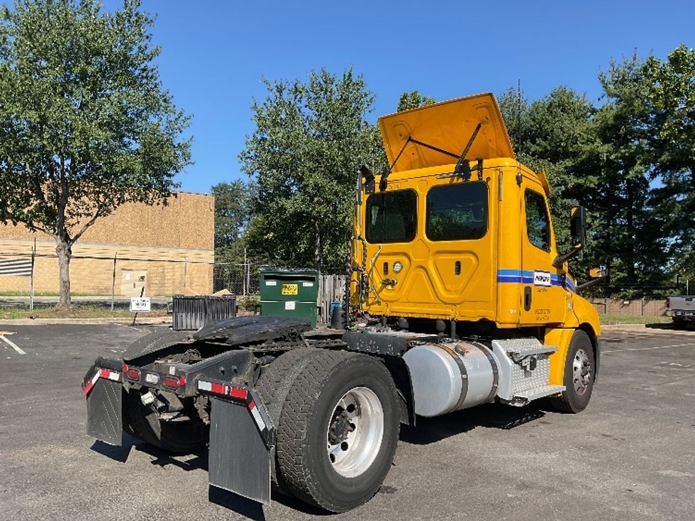 Day Cab Tractor-Heavy Duty Tractors-Freightliner-2020-T12642ST-Capitol Heights-MD-228,313\n\t\tmiles-$ 44,000 - Image 7