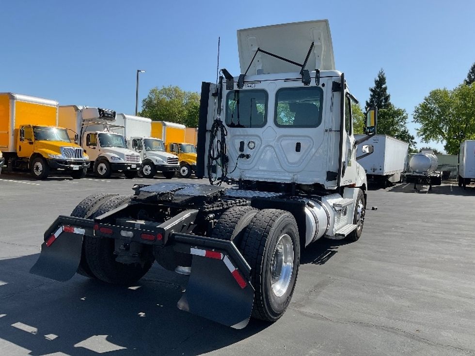Day Cab Tractor-Heavy Duty Tractors-Freightliner-2020-T12642ST-Ceres-CA-494,245\n\t\tmiles-$ 36,500 - Image 7