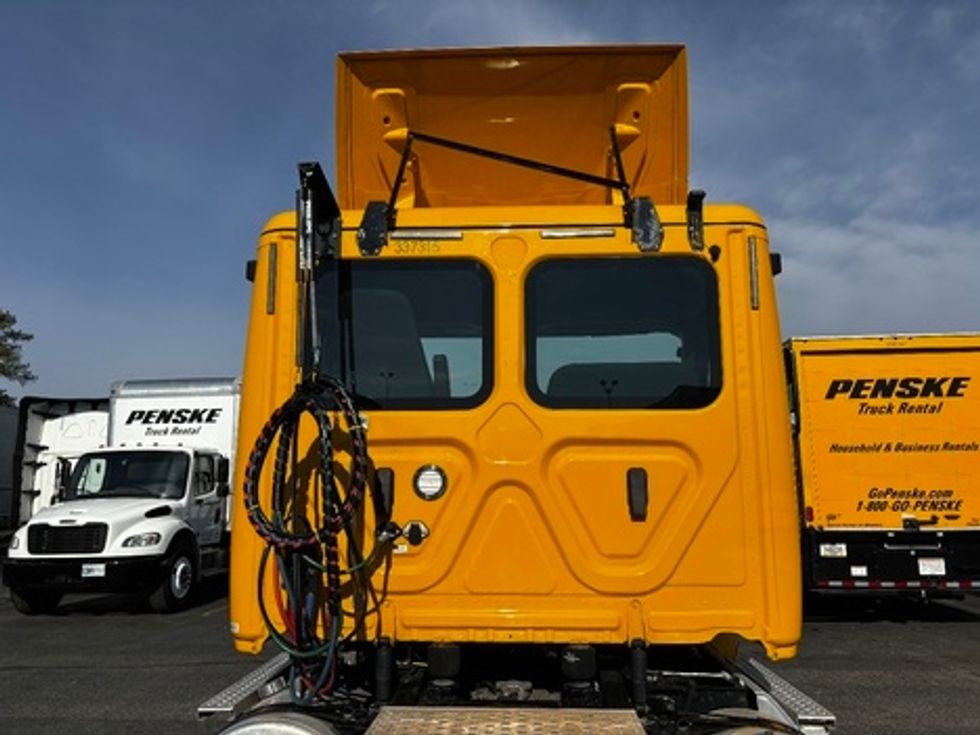 Day Cab Tractor-Heavy Duty Tractors-Freightliner-2020-T12642ST-Charlotte-NC-272,024\n\t\tmiles-$ 40,000 - Image 6