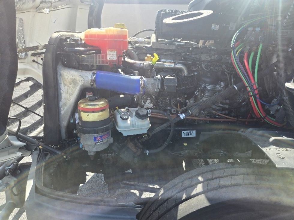 Day Cab Tractor-Heavy Duty Tractors-Freightliner-2020-T12642ST-Clearfield-PA-496,301\n\t\tmiles-$ 30,250 - Image 16