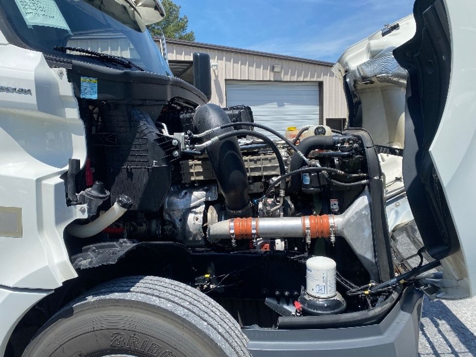 Day Cab Tractor-Heavy Duty Tractors-Freightliner-2020-T12642ST-Cleveland-TN-176,005\n\t\tmiles-$ 55,000 - Image 15