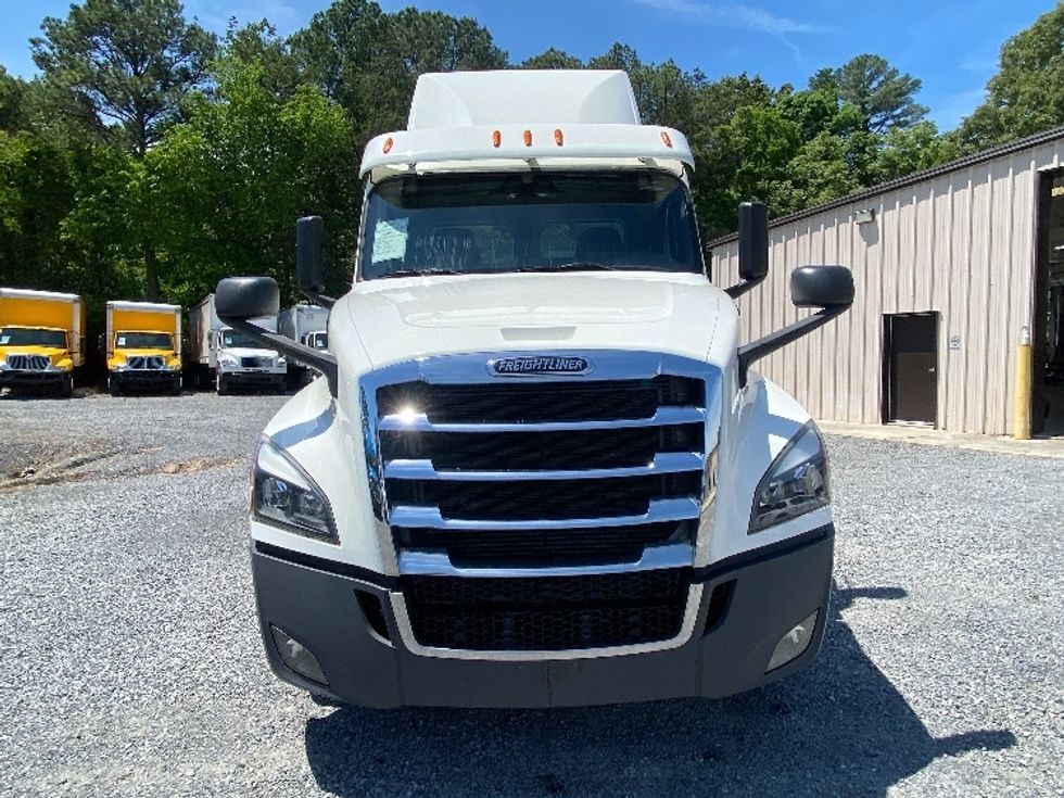 Day Cab Tractor-Heavy Duty Tractors-Freightliner-2020-T12642ST-Cleveland-TN-176,005\n\t\tmiles-$ 55,000 - Image 2