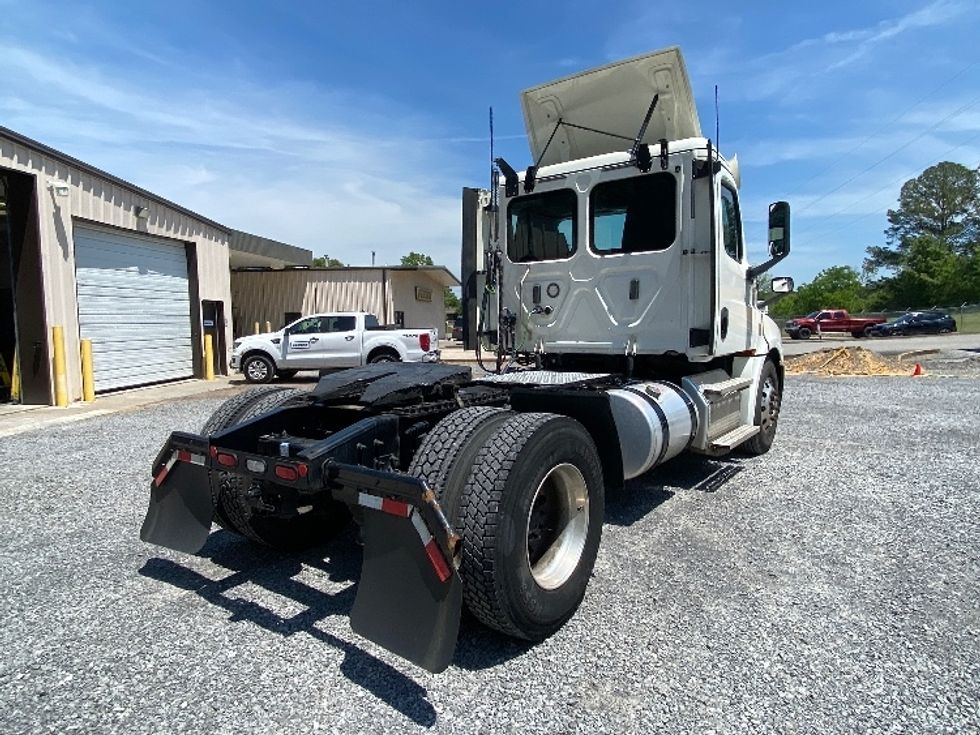 Day Cab Tractor-Heavy Duty Tractors-Freightliner-2020-T12642ST-Cleveland-TN-176,005\n\t\tmiles-$ 55,000 - Image 7