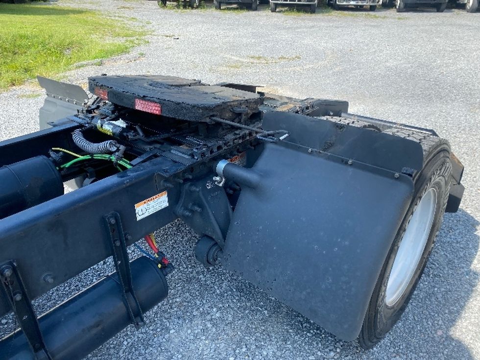 Day Cab Tractor-Heavy Duty Tractors-Freightliner-2020-T12642ST-Cleveland-TN-432,621\n\t\tmiles-$ 37,250 - Image 17