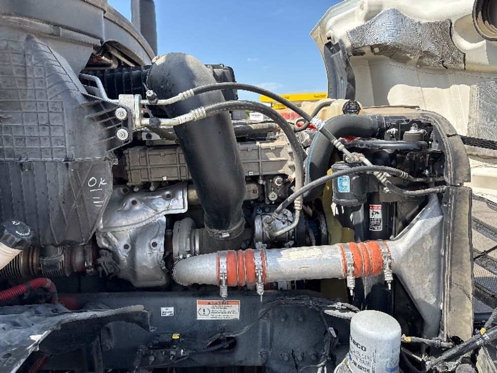 Day Cab Tractor-Heavy Duty Tractors-Freightliner-2020-T12642ST-Dallas-TX-167,402\n\t\tmiles-$ 55,000 - Image 15