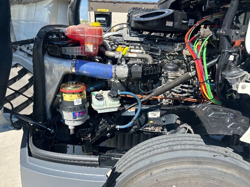 Day Cab Tractor-Heavy Duty Tractors-Freightliner-2020-T12642ST-Dallas-TX-188,744\n\t\tmiles-$ 53,750 - Image 16