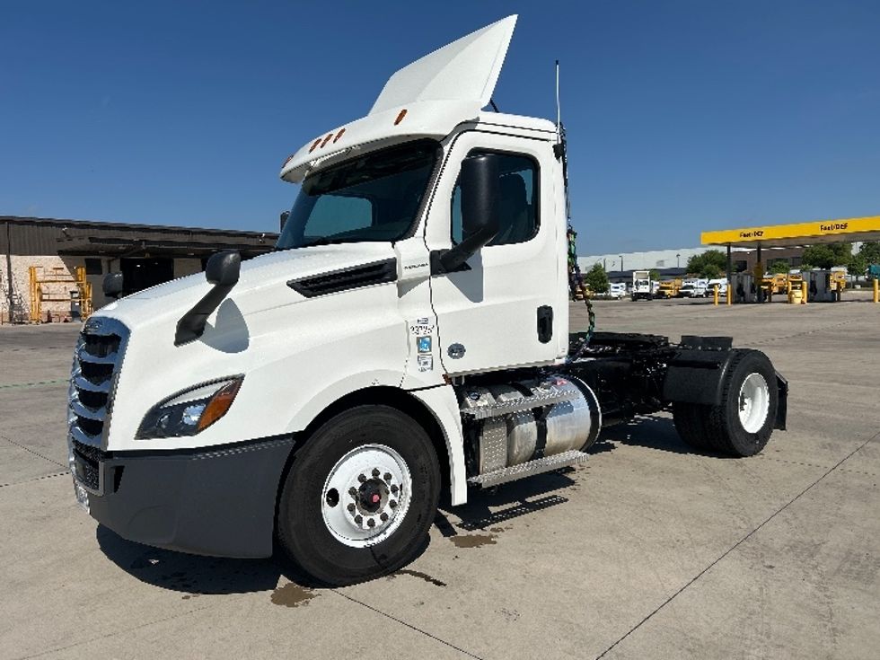 Day Cab Tractor-Heavy Duty Tractors-Freightliner-2020-T12642ST-Dallas-TX-188,744\n\t\tmiles-$ 53,750 - Image 3