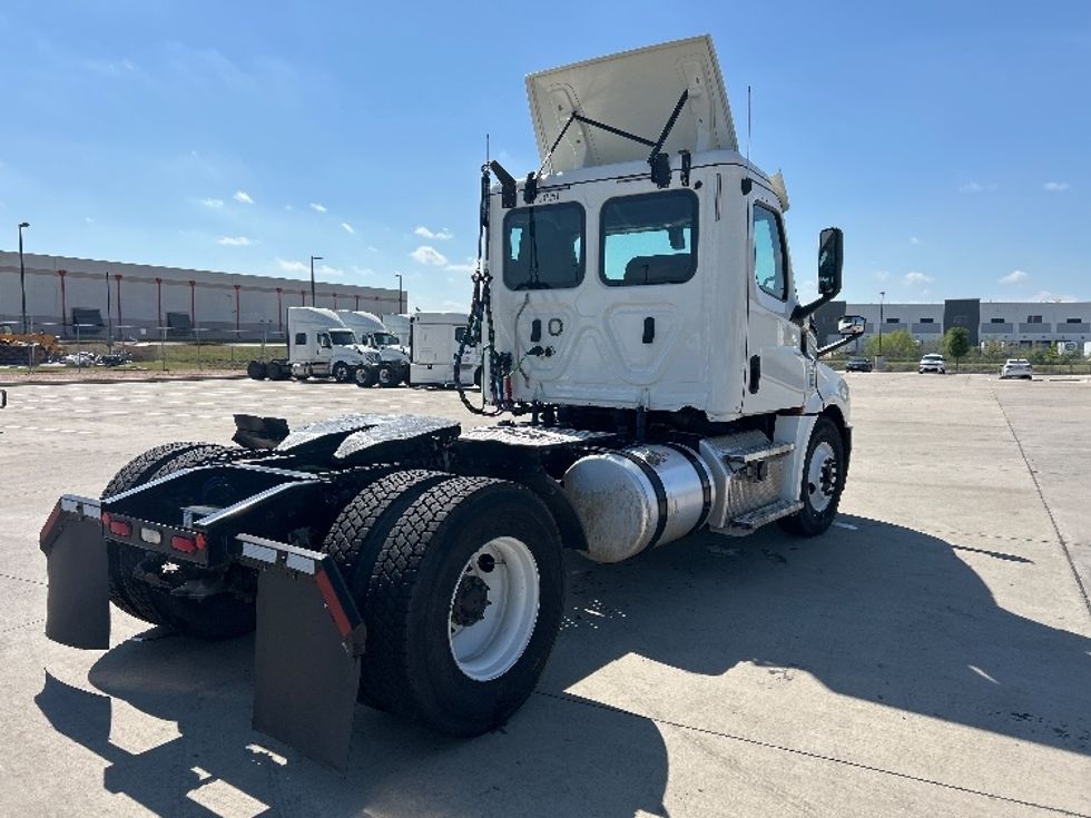 Day Cab Tractor-Heavy Duty Tractors-Freightliner-2020-T12642ST-Dallas-TX-188,744\n\t\tmiles-$ 53,750 - Image 7