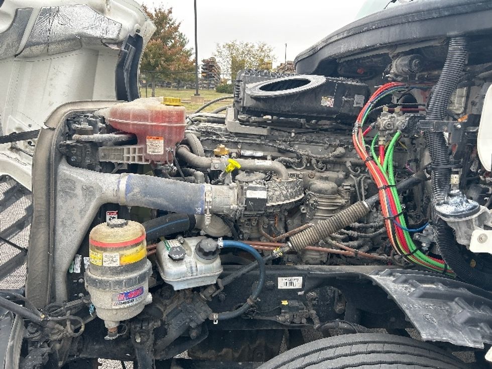 Day Cab Tractor-Heavy Duty Tractors-Freightliner-2020-T12642ST-Davenport-IA-104,536\n\t\tmiles-$ 50,500 - Image 15