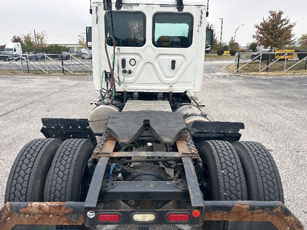 Day Cab Tractor-Heavy Duty Tractors-Freightliner-2020-T12642ST-Davenport-IA-104,536\n\t\tmiles-$ 50,500 - Image 6