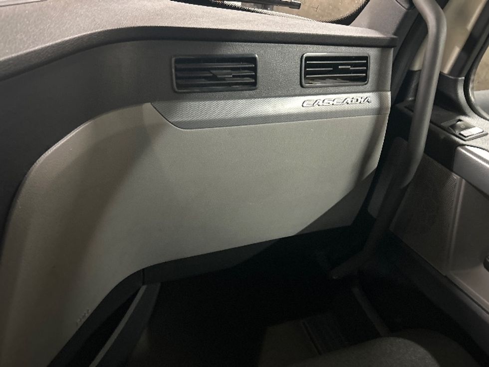 Day Cab Tractor-Heavy Duty Tractors-Freightliner-2020-T12642ST-Davenport-IA-264,072\n\t\tmiles-$ 42,000 - Image 13