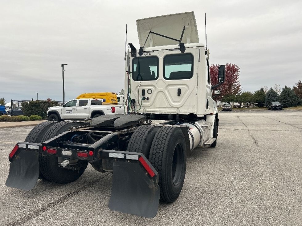 Day Cab Tractor-Heavy Duty Tractors-Freightliner-2020-T12642ST-Davenport-IA-264,072\n\t\tmiles-$ 42,000 - Image 7