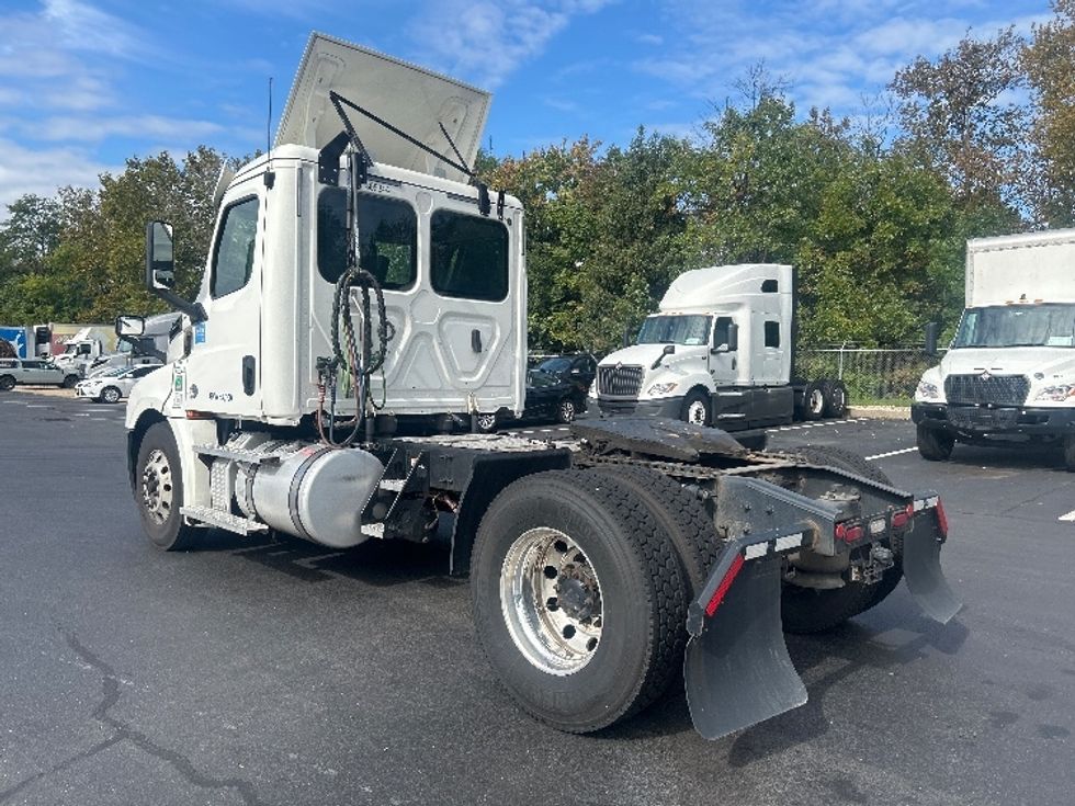 Day Cab Tractor-Heavy Duty Tractors-Freightliner-2020-T12642ST-Dayton-NJ-268,511\n\t\tmiles-$ 46,000 - Image 5