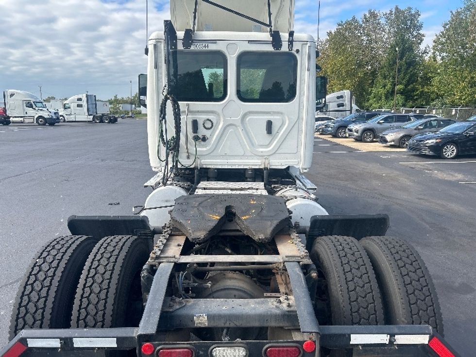 Day Cab Tractor-Heavy Duty Tractors-Freightliner-2020-T12642ST-Dayton-NJ-268,511\n\t\tmiles-$ 46,000 - Image 6