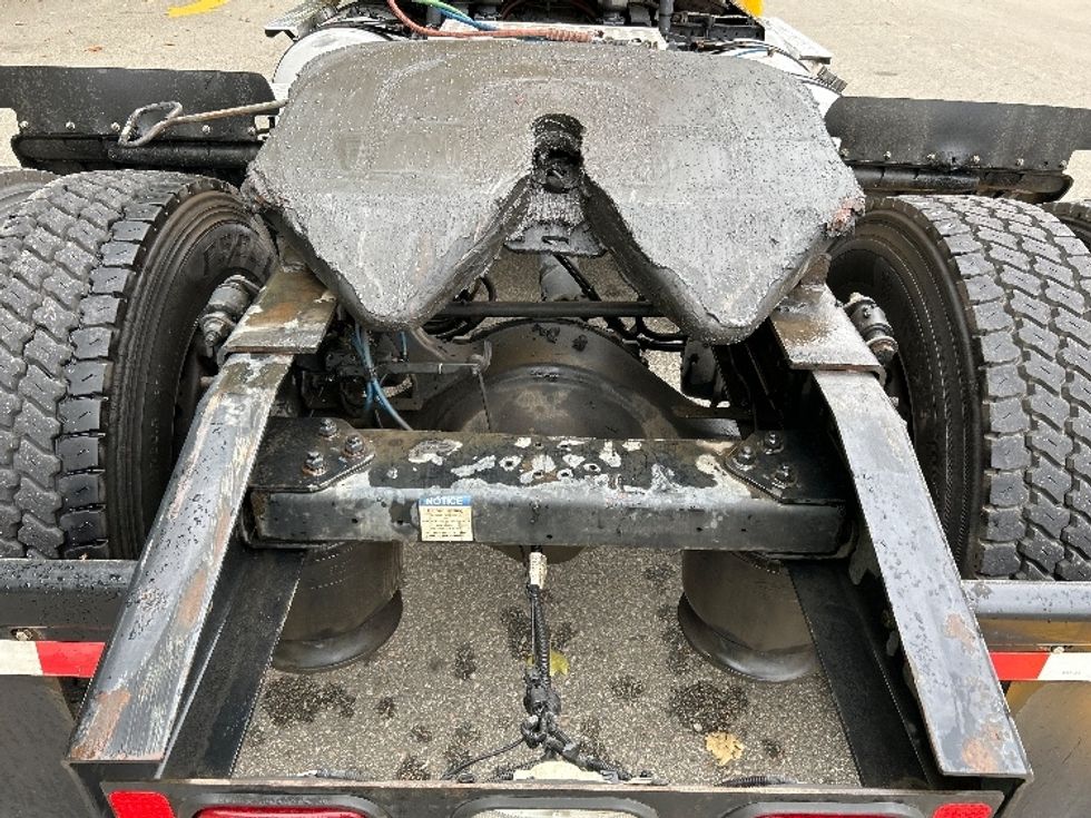 Day Cab Tractor-Heavy Duty Tractors-Freightliner-2020-T12642ST-Delta-BC-160,789\n\t\tkm-$ 54,750 - Image 6