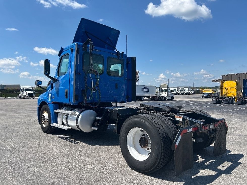 Day Cab Tractor-Heavy Duty Tractors-Freightliner-2020-T12642ST-Evansville-IN-443,480\n\t\tmiles-$ 36,500 - Image 5
