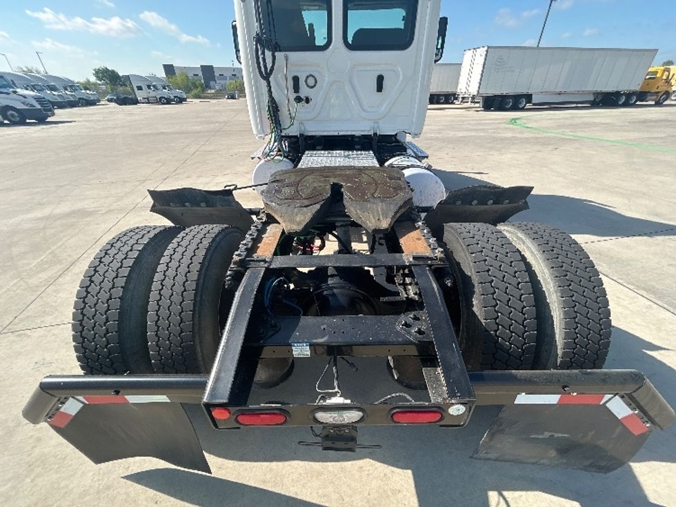 Day Cab Tractor-Heavy Duty Tractors-Freightliner-2020-T12642ST-Fort Worth-TX-194,919\n\t\tmiles-$ 53,500 - Image 6