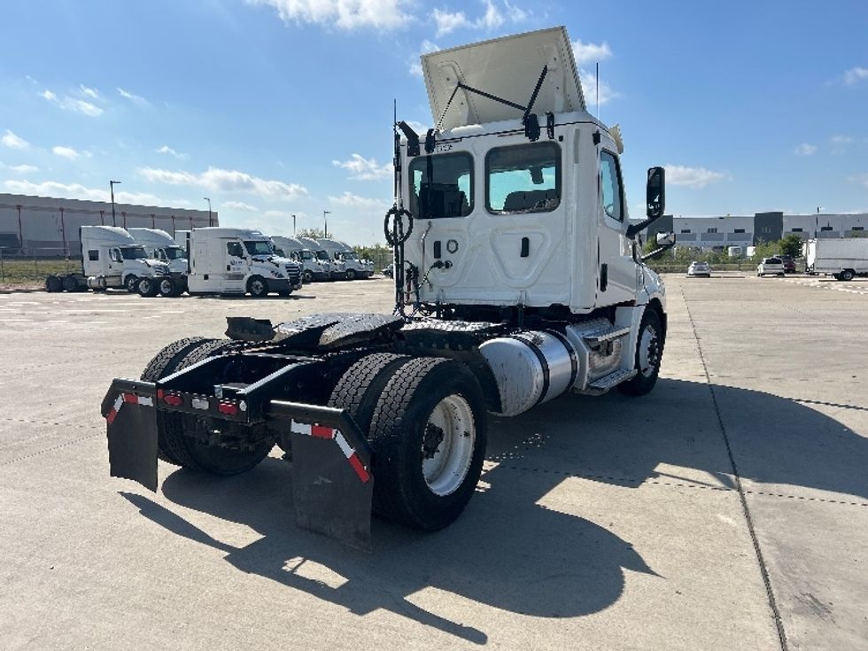 Day Cab Tractor-Heavy Duty Tractors-Freightliner-2020-T12642ST-Fort Worth-TX-194,919\n\t\tmiles-$ 53,500 - Image 7