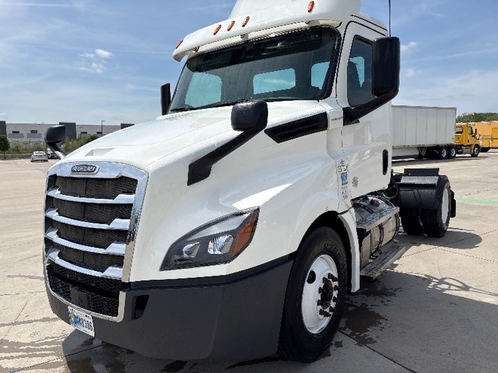 Day Cab Tractor-Heavy Duty Tractors-Freightliner-2020-T12642ST-Fort Worth-TX-200,518\n\t\tmiles-$ 53,000 - Image 3