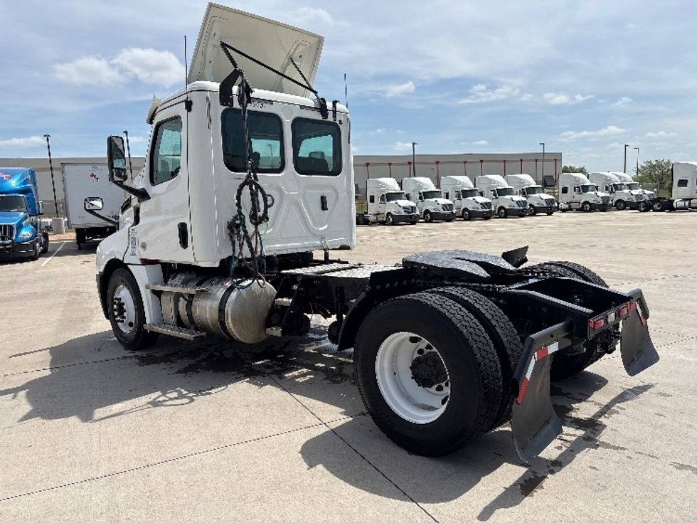 Day Cab Tractor-Heavy Duty Tractors-Freightliner-2020-T12642ST-Fort Worth-TX-200,518\n\t\tmiles-$ 53,000 - Image 5