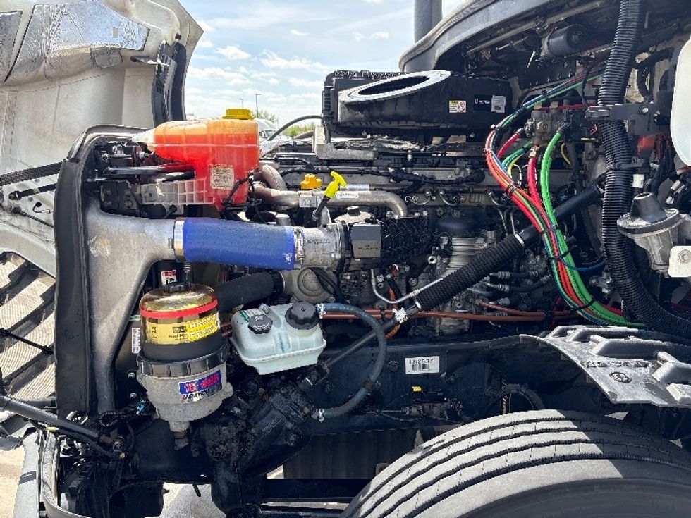 Day Cab Tractor-Heavy Duty Tractors-Freightliner-2020-T12642ST-Fort Worth-TX-215,581\n\t\tmiles-$ 51,250 - Image 16