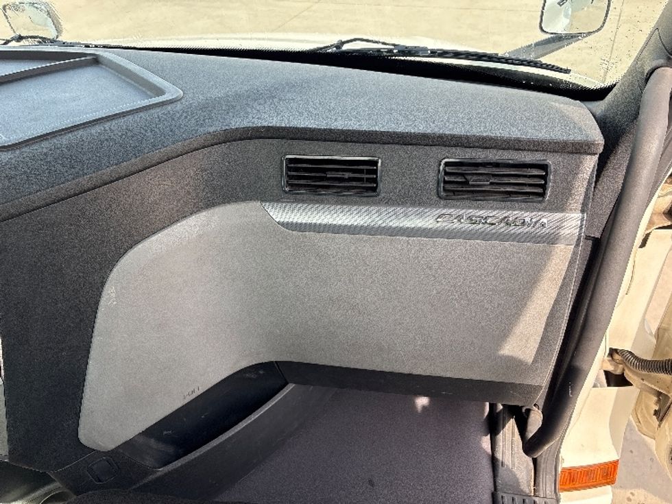 Day Cab Tractor-Heavy Duty Tractors-Freightliner-2020-T12642ST-Fort Worth-TX-221,022\n\t\tmiles-$ 54,750 - Image 13