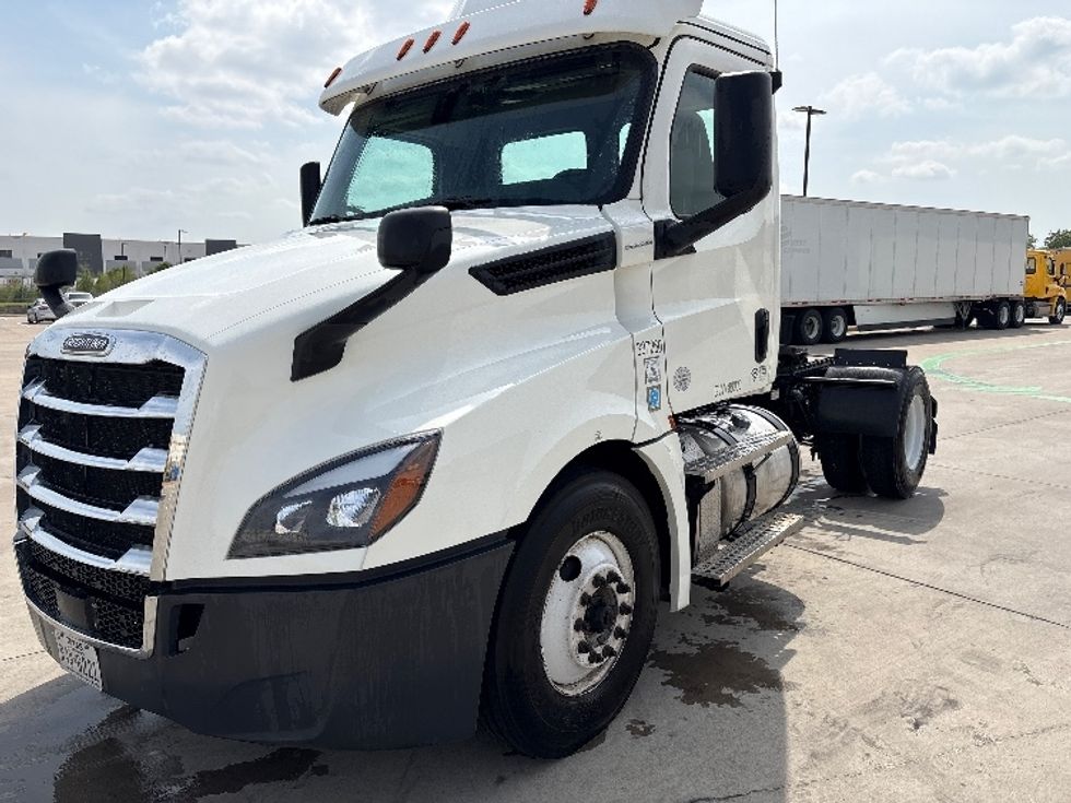Day Cab Tractor-Heavy Duty Tractors-Freightliner-2020-T12642ST-Fort Worth-TX-221,022\n\t\tmiles-$ 54,750 - Image 3