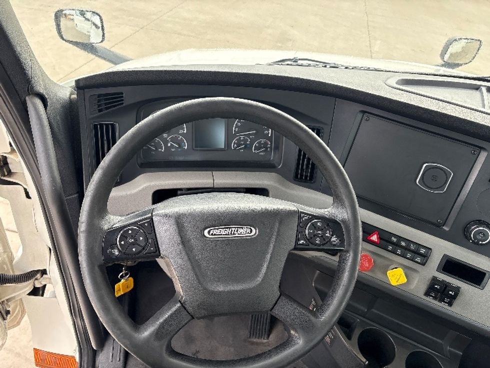 Day Cab Tractor-Heavy Duty Tractors-Freightliner-2020-T12642ST-Fort Worth-TX-258,881\n\t\tmiles-$ 50,000 - Image 11