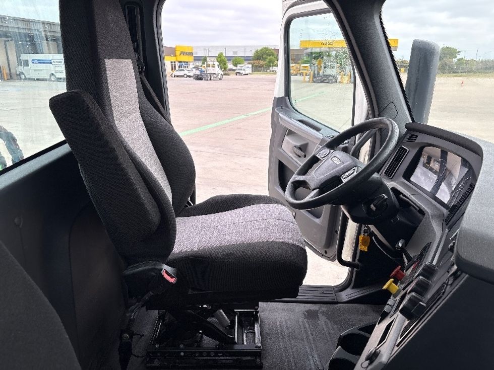 Day Cab Tractor-Heavy Duty Tractors-Freightliner-2020-T12642ST-Fort Worth-TX-258,881\n\t\tmiles-$ 50,000 - Image 14