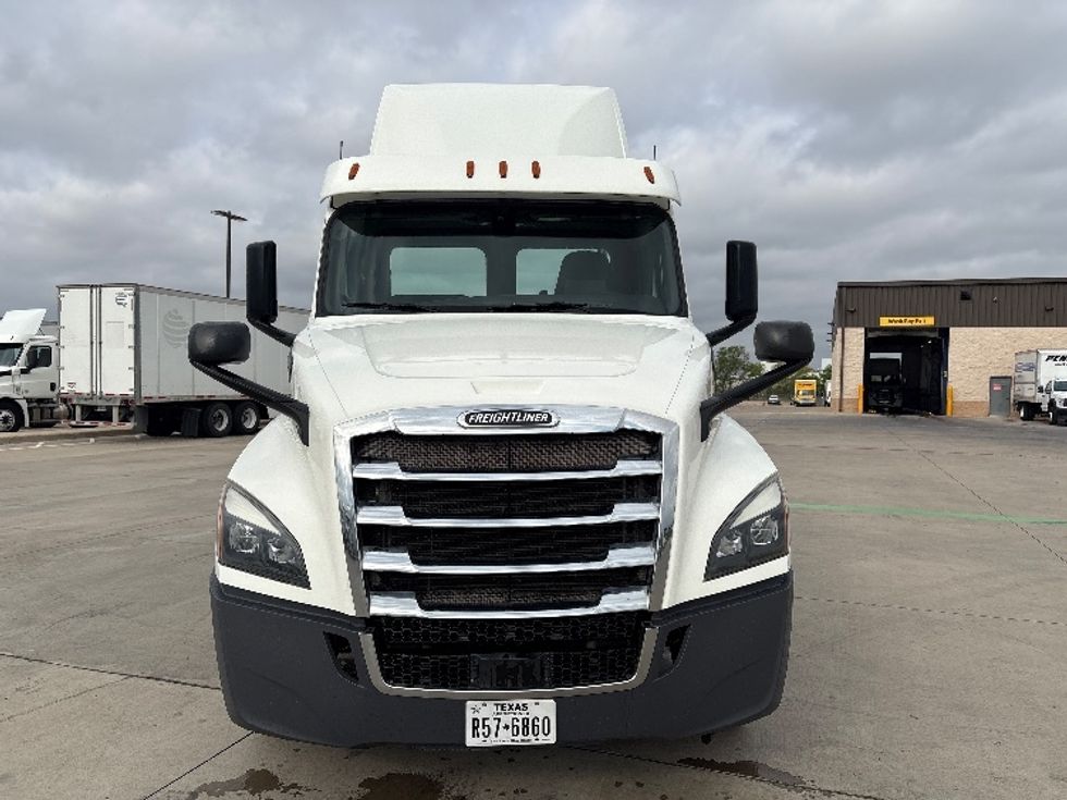 Day Cab Tractor-Heavy Duty Tractors-Freightliner-2020-T12642ST-Fort Worth-TX-258,881\n\t\tmiles-$ 50,000 - Image 2