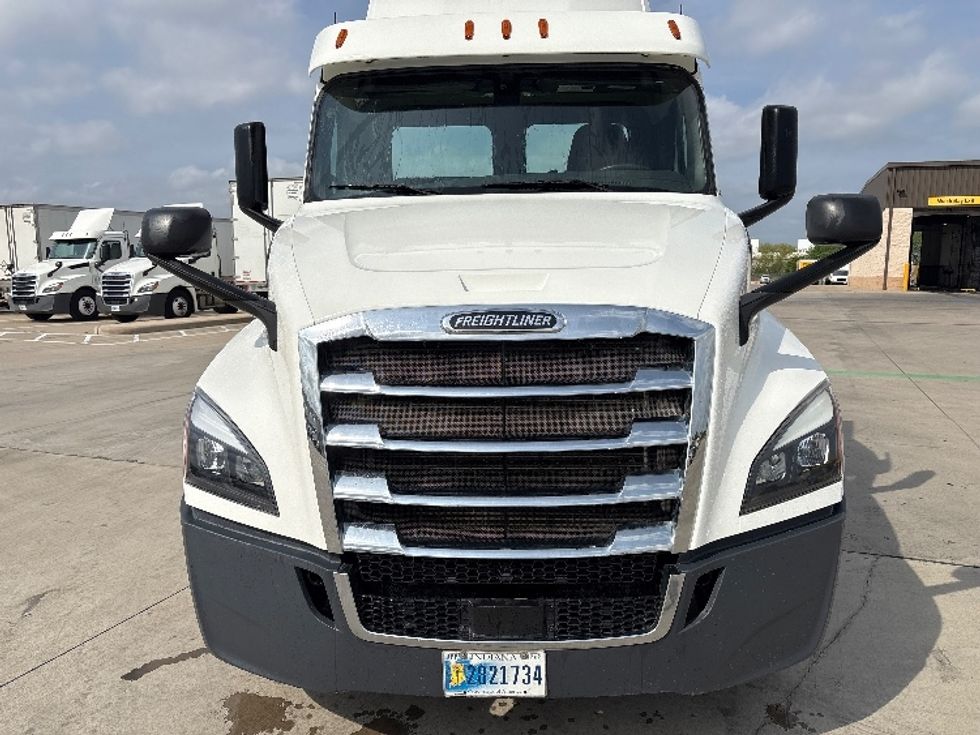Day Cab Tractor-Heavy Duty Tractors-Freightliner-2020-T12642ST-Fort Worth-TX-267,317\n\t\tmiles-$ 49,500 - Image 2