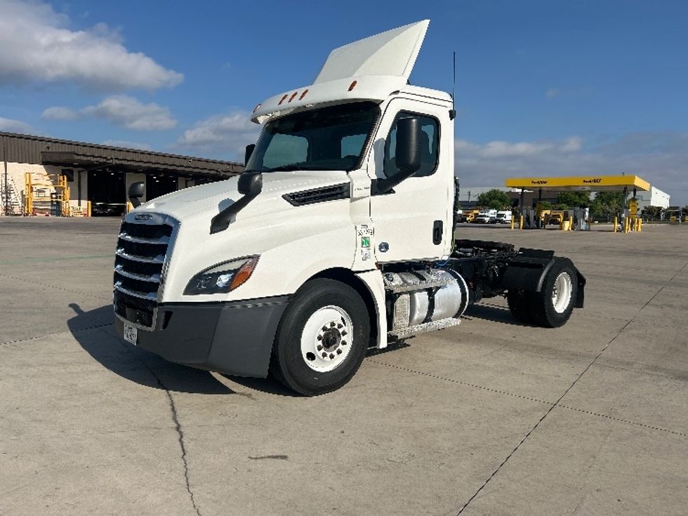 Day Cab Tractor-Heavy Duty Tractors-Freightliner-2020-T12642ST-Fort Worth-TX-269,614\n\t\tmiles-$ 49,250 - Image 3
