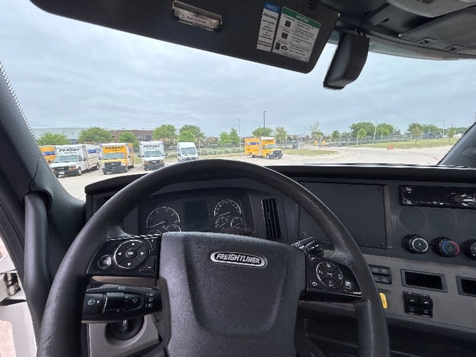 Day Cab Tractor-Heavy Duty Tractors-Freightliner-2020-T12642ST-Fort Worth-TX-287,225\n\t\tmiles-$ 48,250 - Image 11