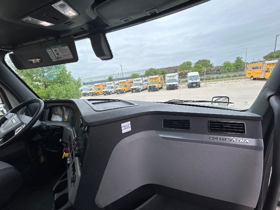 Day Cab Tractor-Heavy Duty Tractors-Freightliner-2020-T12642ST-Fort Worth-TX-287,225\n\t\tmiles-$ 48,250 - Image 13