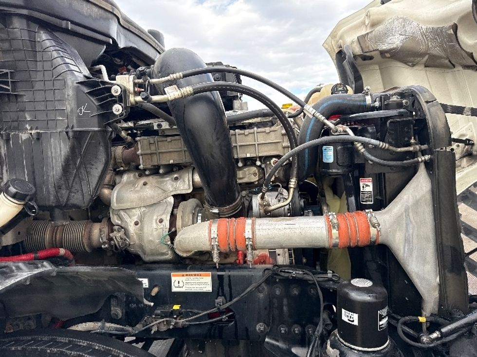 Day Cab Tractor-Heavy Duty Tractors-Freightliner-2020-T12642ST-Fort Worth-TX-304,014\n\t\tmiles-$ 40,500 - Image 15